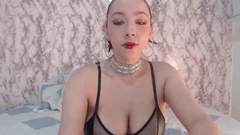 Snapshot of _sofiaparker_ chatting on 4, 12, 2024 Sofia Parker online show from 4, 12, 2024