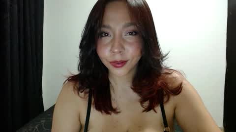 Snapshot of _sofiaparker_ chatting on 11, 10, 2025 Sofia Parker online show from 11, 10, 2025