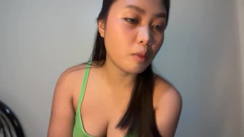 Snapshot of _spicyjane chatting on 4, 5, 2026 _spicyjane online show from 4, 5, 2026