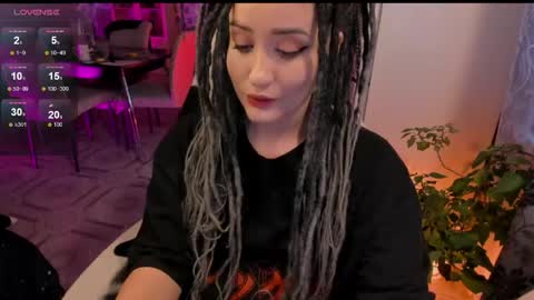 Snapshot of _sserendipityy_ chatting on 26, 5, 2026 _sserendipityy_ online show from 26, 5, 2026