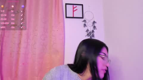 Snapshot of _strawberrycream chatting on 21, 1, 2025 Angela online show from 21, 1, 2025