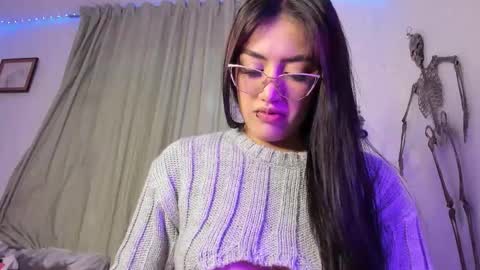Snapshot of _strawberrycream chatting on 11, 10, 2025 Angela online show from 11, 10, 2025