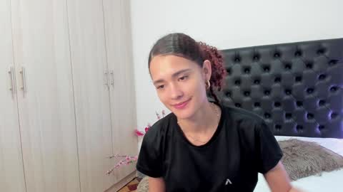 Sussi online show from 8, 2, 2025