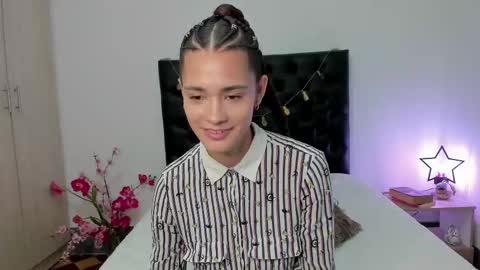 Sussi online show from 1, 3, 2025