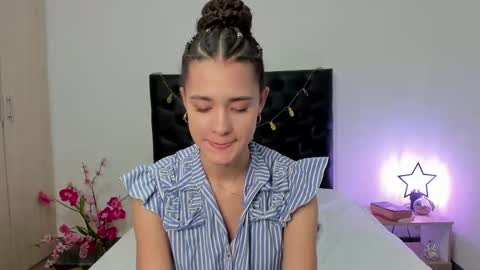 Sussi online show from 7, 3, 2025