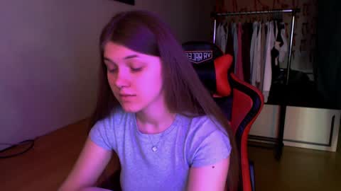 Mari online show from 4, 4, 2026