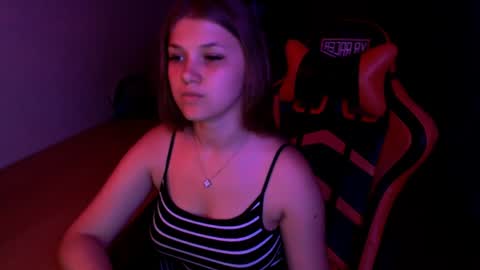 Snapshot of _sweet_foxy_ chatting on 7, 7, 2026 Mari online show from 7, 7, 2026