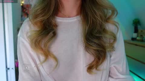 Snapshot of _sweetcams_ chatting on 17, 6, 2026 Dasha online show from 17, 6, 2026