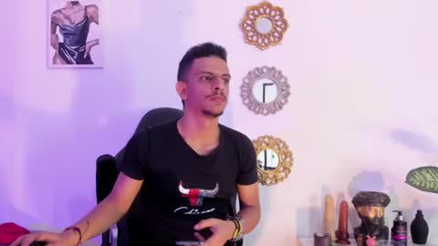 Snapshot of _tarek_ chatting on 27, 9, 2025 _tarek_ online show from 27, 9, 2025