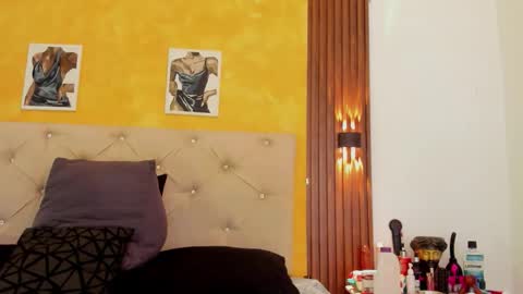 Snapshot of _tarek_ chatting on 24, 11, 2025 _tarek_ online show from 24, 11, 2025