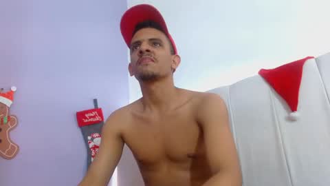 Snapshot of _tarek_ chatting on 25, 11, 2025 _tarek_ online show from 25, 11, 2025