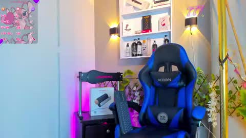 Snapshot of _taylor_black chatting on 24, 7, 2026 Taylor online show from 24, 7, 2026