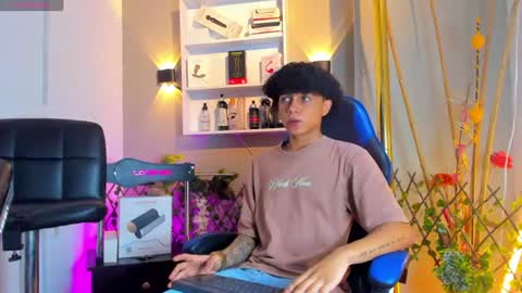 Snapshot of _taylor_black chatting on 29, 7, 2026 Taylor online show from 29, 7, 2026