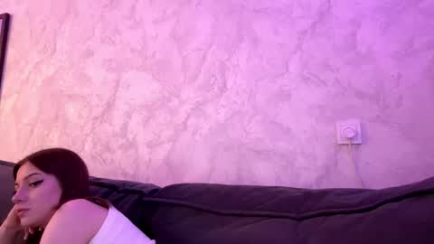 Lovely 3 online show from 16, 10, 2025