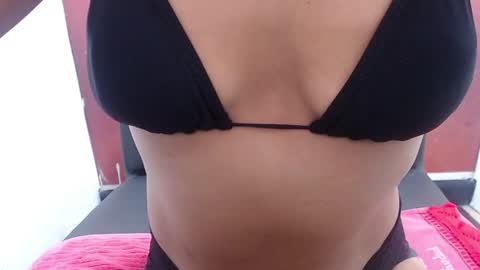 Snapshot of _thamaraa_ chatting on 21, 6, 2026 Tamara online show from 21, 6, 2026