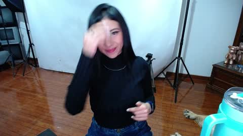 Snapshot of _the_dark_side_of_the_moon_ chatting on 8, 1, 2025 _the_dark_side_of_the_moon_ online show from 8, 1, 2025