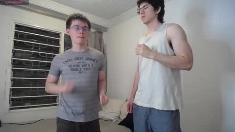 Scot y Patrick online show from 10, 11, 2025