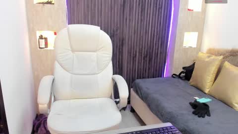 Stefania online show from 24, 12, 2024