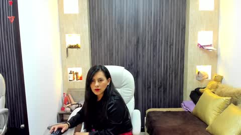 Stefania online show from 7, 2, 2025