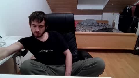 Snapshot of _v_l_a_d_ chatting on 16, 12, 2025 Vlad online show from 16, 12, 2025