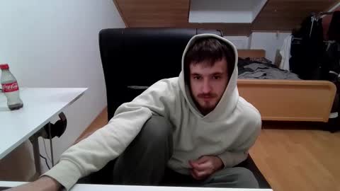 Snapshot of _v_l_a_d_ chatting on 17, 12, 2025 Vlad online show from 17, 12, 2025