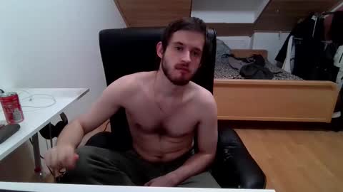 Snapshot of _v_l_a_d_ chatting on 18, 12, 2025 Vlad online show from 18, 12, 2025