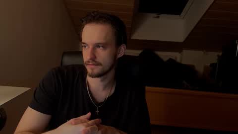 Snapshot of _v_l_a_d_ chatting on 3, 3, 2026 Vlad online show from 3, 3, 2026