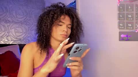 Snapshot of _vennuss_ chatting on 16, 9, 2025 Venus online show from 16, 9, 2025