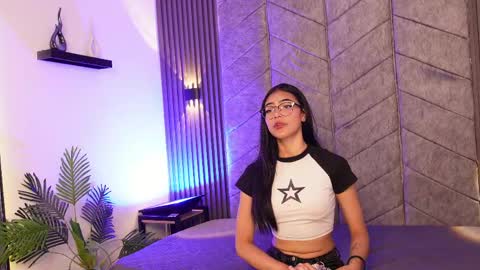   online show from 13, 4, 2026