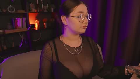 Snapshot of _wendy_evans_ chatting on 5, 3, 2026 Wendy online show from 5, 3, 2026