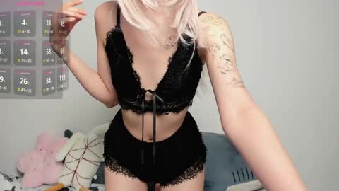 Snapshot of _yuriko chatting on 3, 6, 2026 Mia online show from 3, 6, 2026