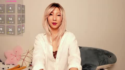 Mia online show from 8, 7, 2026