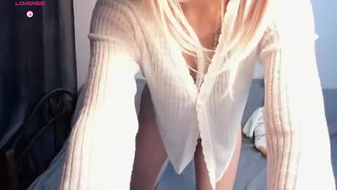 Mia online show from 19, 7, 2026