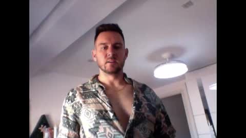 Snapshot of a3cuadros chatting on 8, 11, 2025 a3cuadros online show from 8, 11, 2025