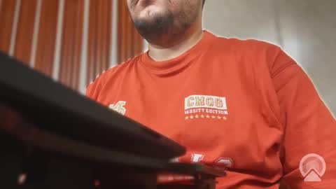 Sleepy owl online show from 17, 10, 2025