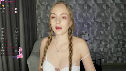 Adelina online show from 4, 2, 2025