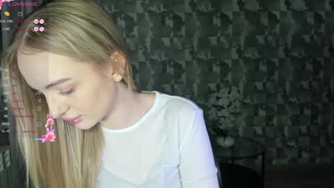Snapshot of a_delina chatting on 27, 4, 2026 Adelina online show from 27, 4, 2026