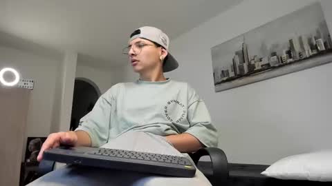 Snapshot of a_lejandro_08 chatting on 11, 3, 2025 alejo online show from 11, 3, 2025