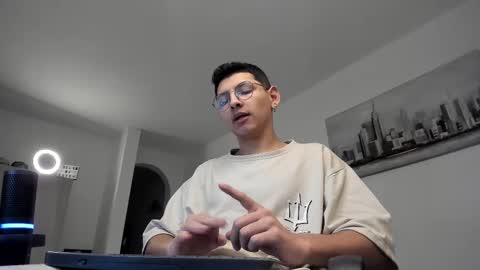 Snapshot of a_lejandro_08 chatting on 12, 3, 2025 alejo online show from 12, 3, 2025