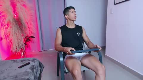 Snapshot of aa_xel chatting on 11, 9, 2025 Axel online show from 11, 9, 2025