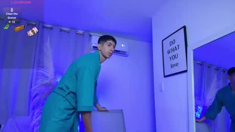 Snapshot of aa_xel chatting on 26, 9, 2025 Axel online show from 26, 9, 2025