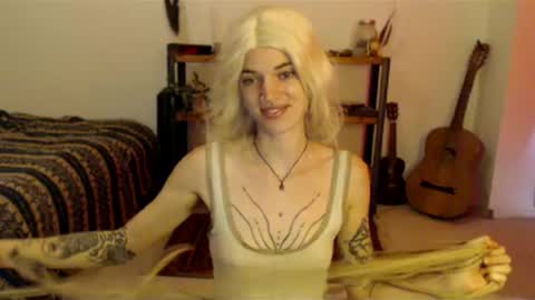 Snapshot of aaalllyyyo chatting on 5, 12, 2024 ally online show from 5, 12, 2024