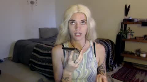 Snapshot of aaalllyyyo chatting on 28, 12, 2024 ally online show from 28, 12, 2024