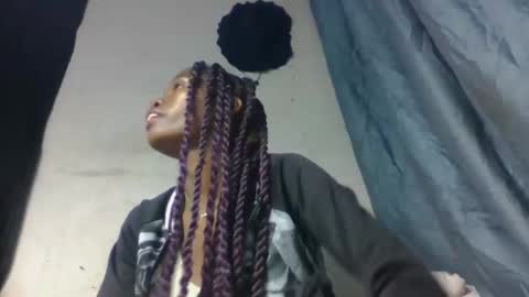 aadienne online show from 23, 4, 2026