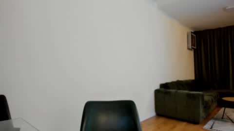 Snapshot of aalliyahh chatting on 8, 2, 2025 Fren online show from 8, 2, 2025