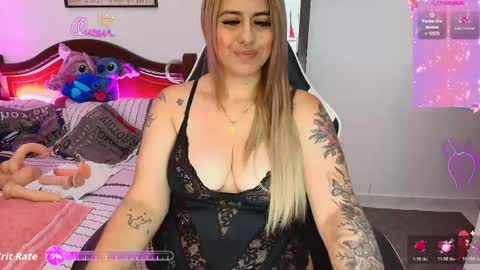Snapshot of aamanda_queen chatting on 3, 5, 2026 aamanda online show from 3, 5, 2026