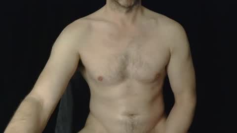 Snapshot of aaron_0124 chatting on 13, 4, 2026 aaron_0124 online show from 13, 4, 2026