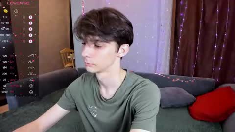 Snapshot of aaron_bang chatting on 29, 6, 2026 Aaron Bang online show from 29, 6, 2026