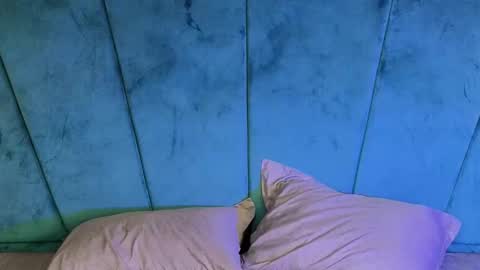 Aaron Ezequiel online show from 14, 9, 2025