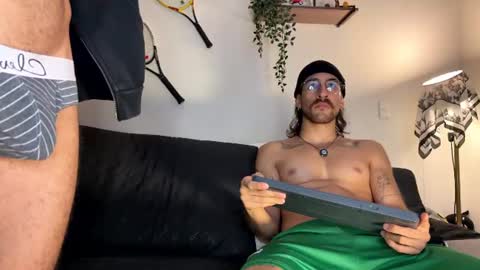 aaron_wheel online show from 21, 7, 2026
